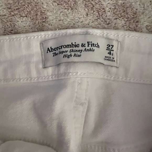Abercrombie & Fitch Super Skinny Ankle High Rise Jean, size 27, white - Picture 1 of 3